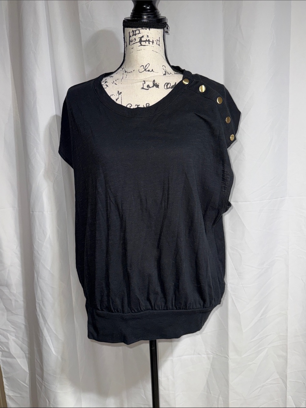Simply Vera Vera Wang Black Short-Sleeve Top with Gold Shoulder Buttons